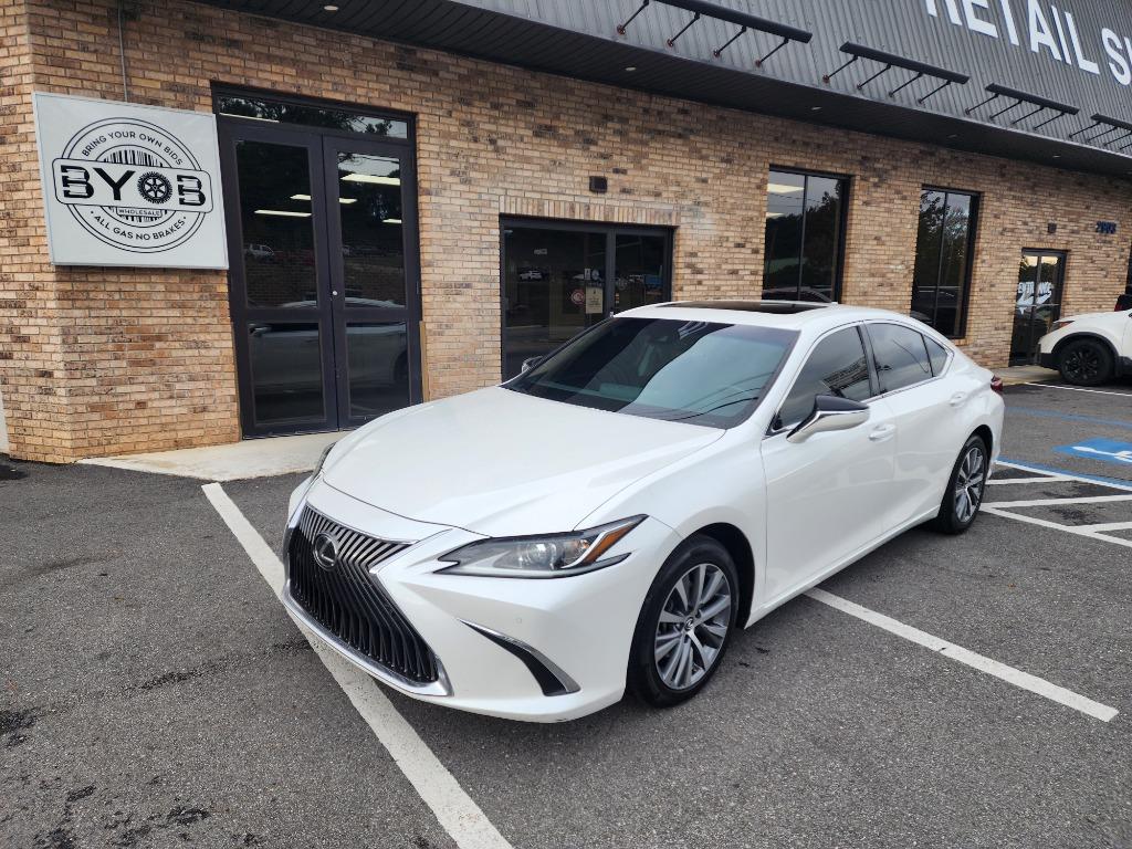 2019 Lexus ES 350's photo