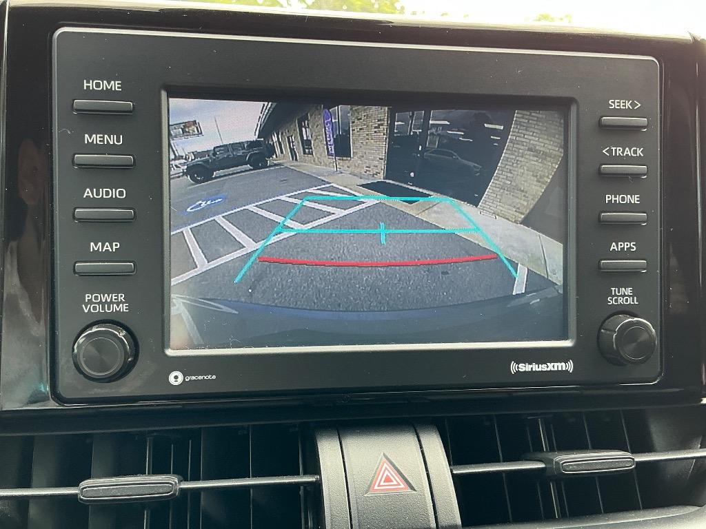 2021 Toyota RAV4 XLE - Photo 23
