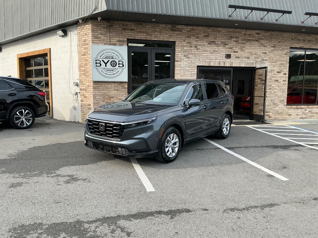 2023 Honda CR-V LX's photo