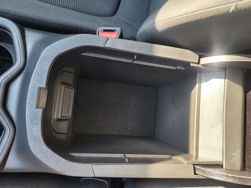2024 Toyota RAV4 LE - Photo 22