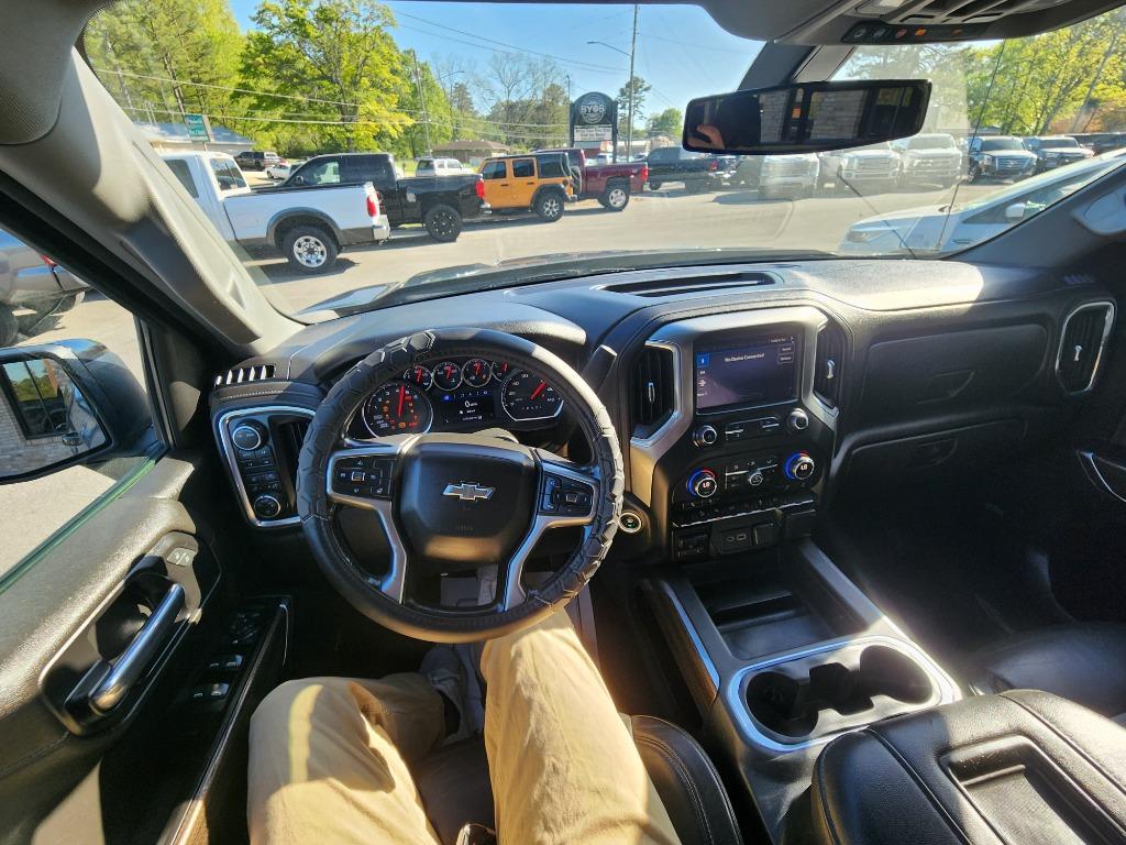2020 Chevrolet Silverado 1500 LT photo 16