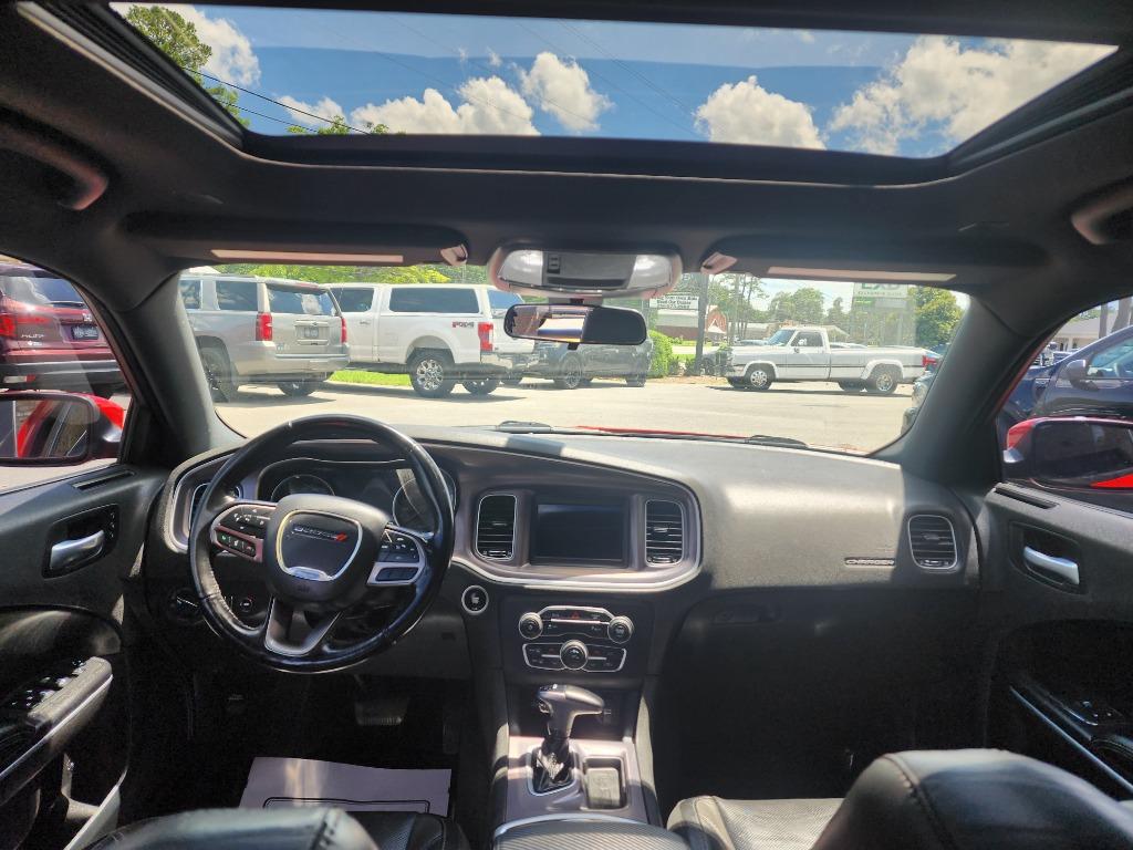 2021 Dodge Charger SXT photo 12