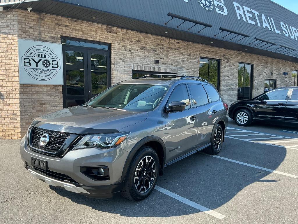 2020 Nissan Pathfinder SL