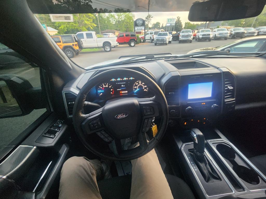 2019 Ford F-150 photo 13